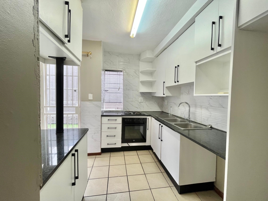 2 Bedroom Property for Sale in Nelspruit Ext 37 Mpumalanga