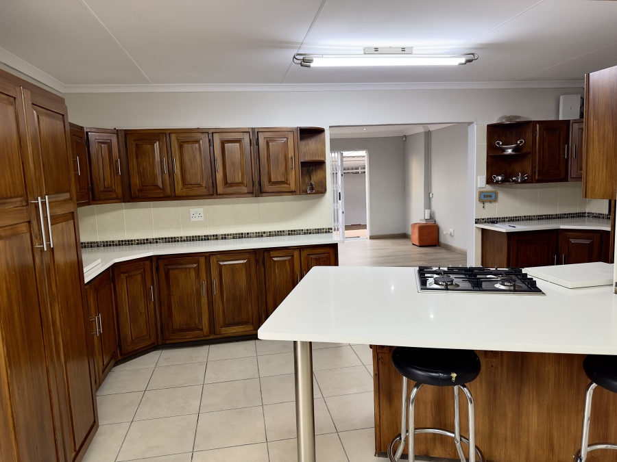 4 Bedroom Property for Sale in Sunset Park Mpumalanga