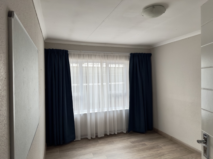 4 Bedroom Property for Sale in Sunset Park Mpumalanga