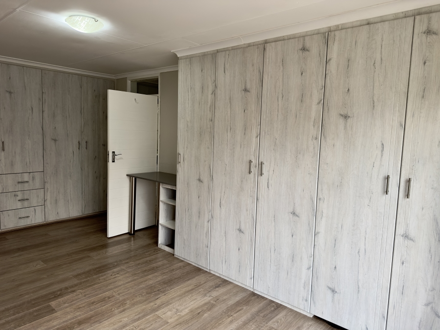 4 Bedroom Property for Sale in Sunset Park Mpumalanga