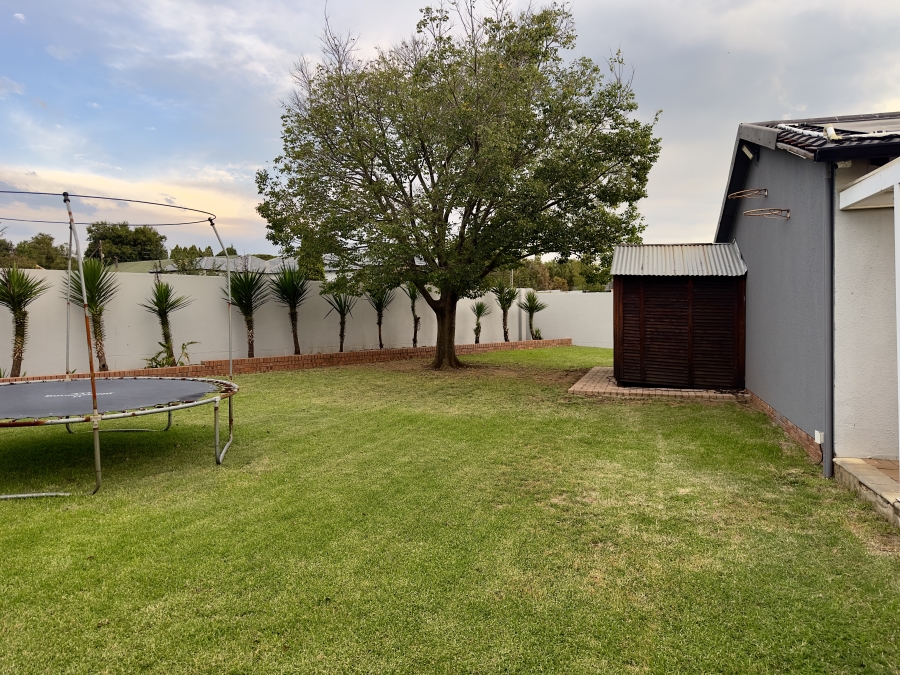 4 Bedroom Property for Sale in Sunset Park Mpumalanga