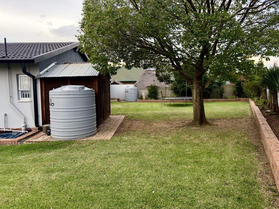 4 Bedroom Property for Sale in Sunset Park Mpumalanga