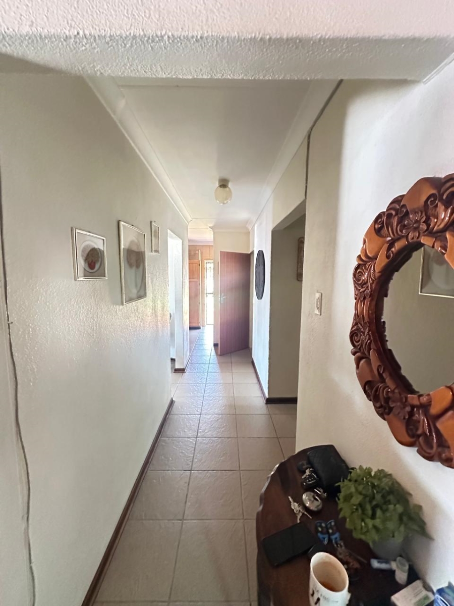 5 Bedroom Property for Sale in Reyno Ridge Mpumalanga