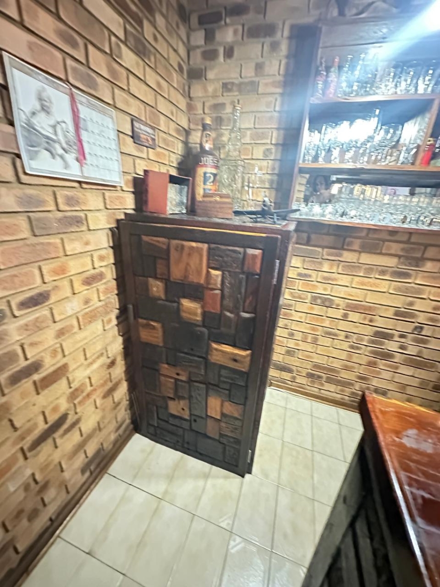 5 Bedroom Property for Sale in Reyno Ridge Mpumalanga