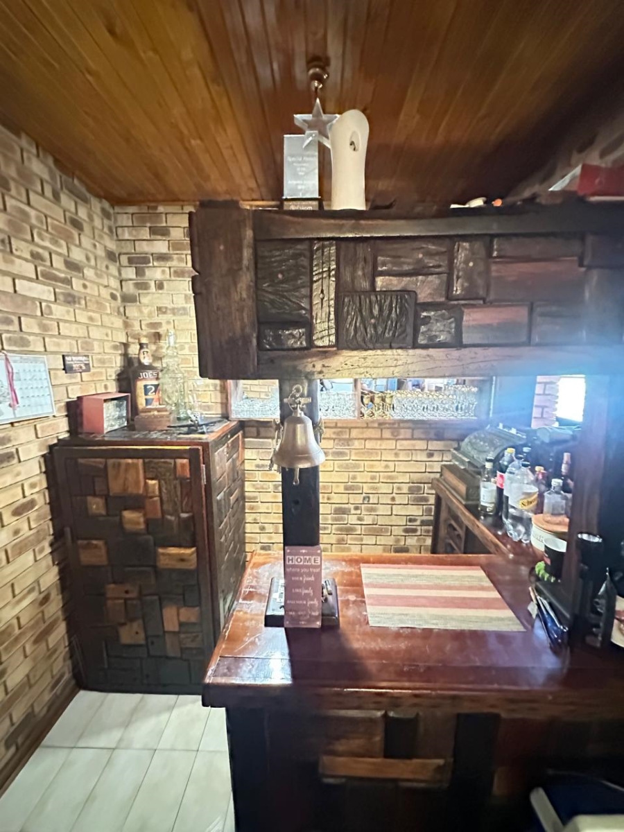 5 Bedroom Property for Sale in Reyno Ridge Mpumalanga