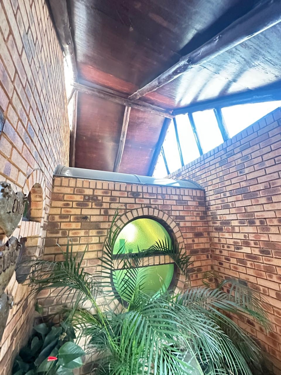 5 Bedroom Property for Sale in Reyno Ridge Mpumalanga