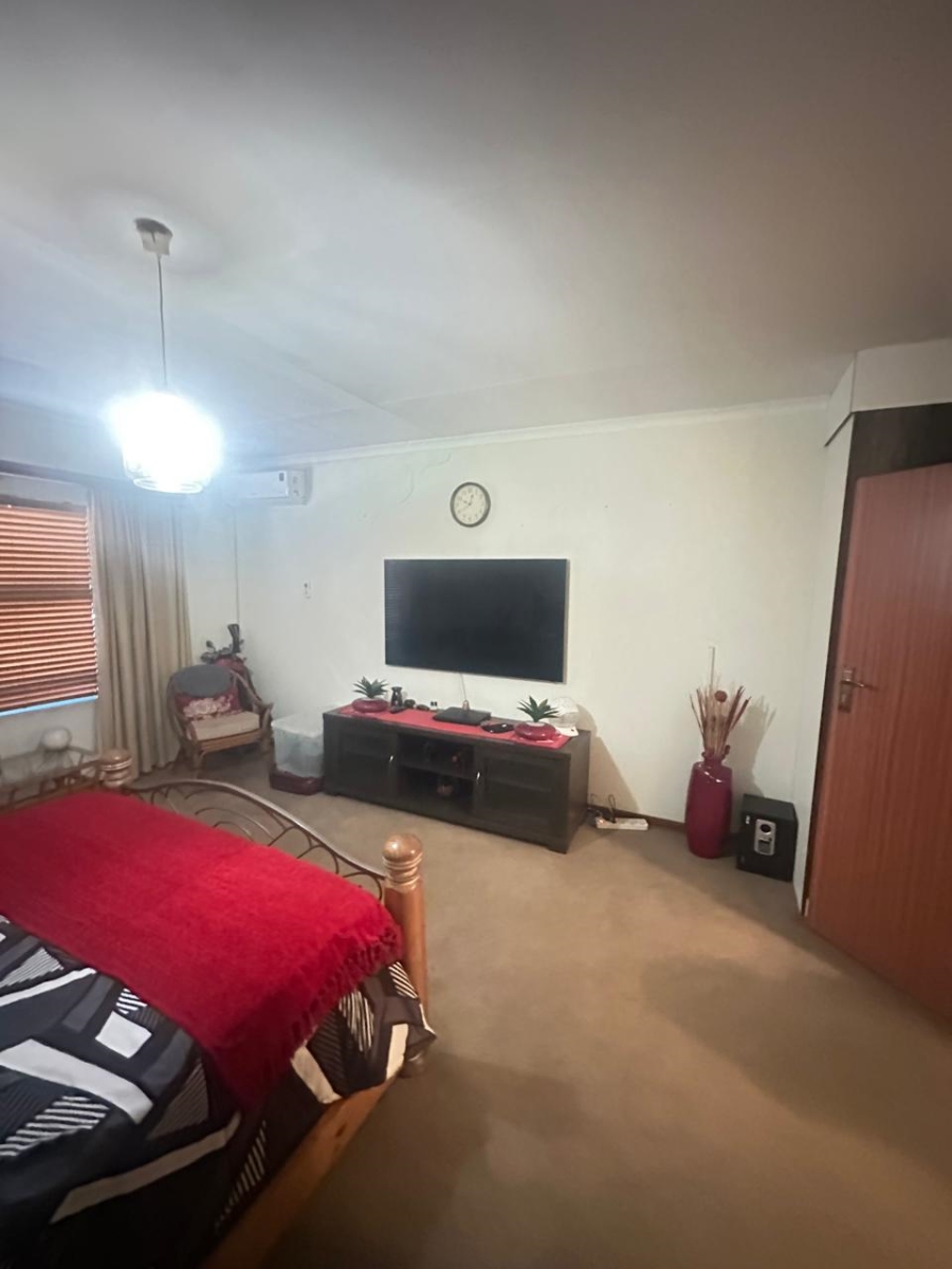 5 Bedroom Property for Sale in Reyno Ridge Mpumalanga