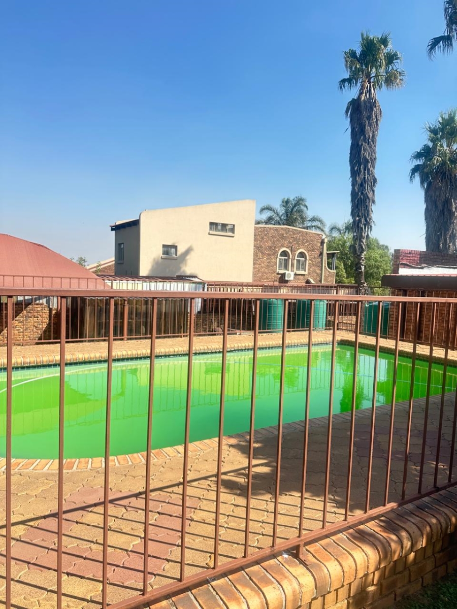 5 Bedroom Property for Sale in Reyno Ridge Mpumalanga