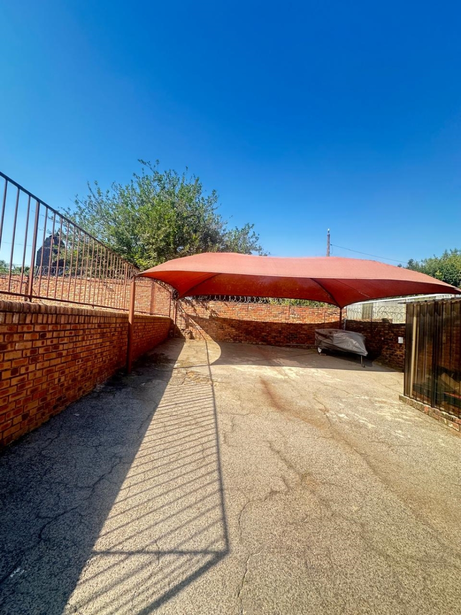 5 Bedroom Property for Sale in Reyno Ridge Mpumalanga