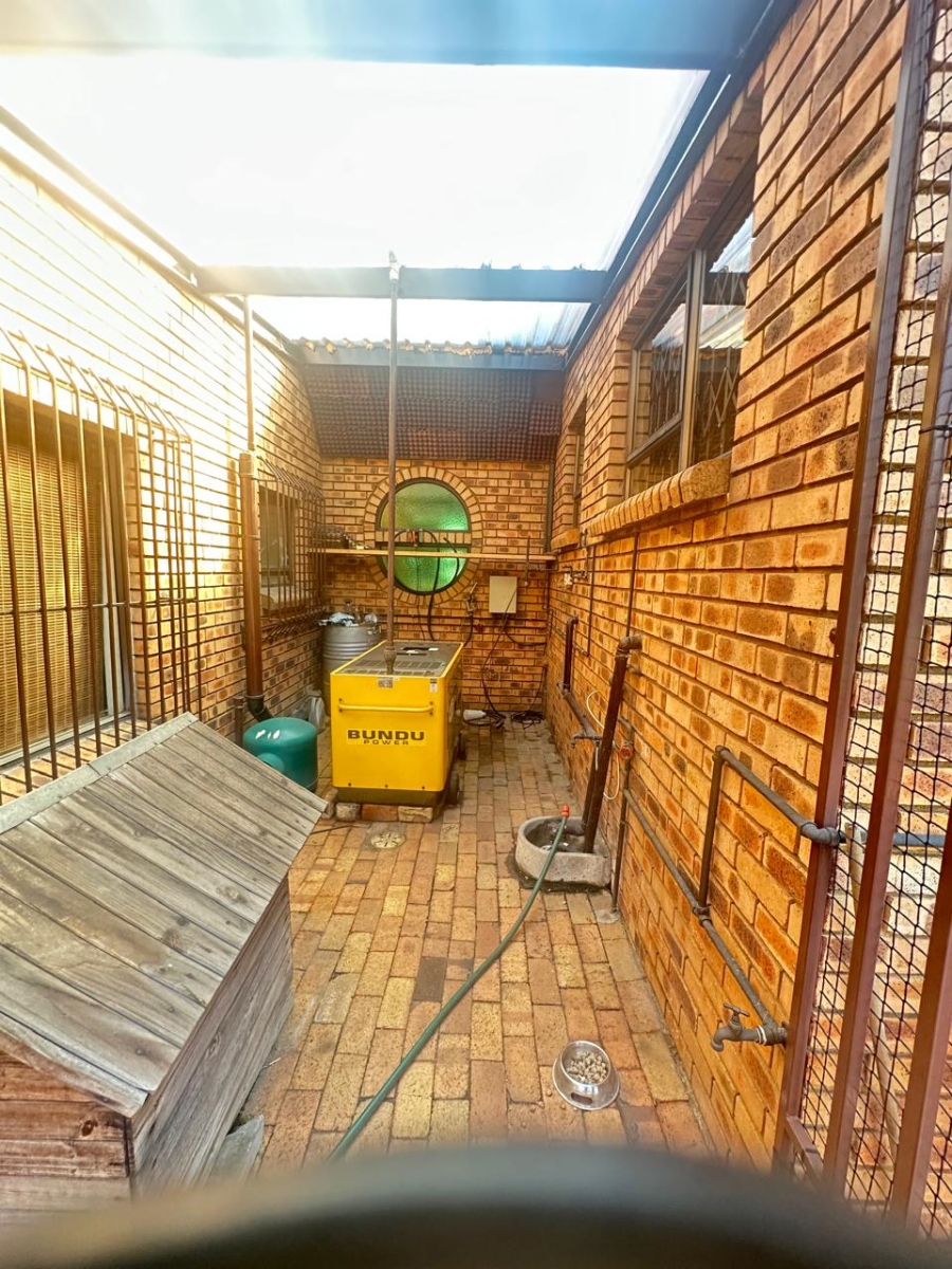 5 Bedroom Property for Sale in Reyno Ridge Mpumalanga