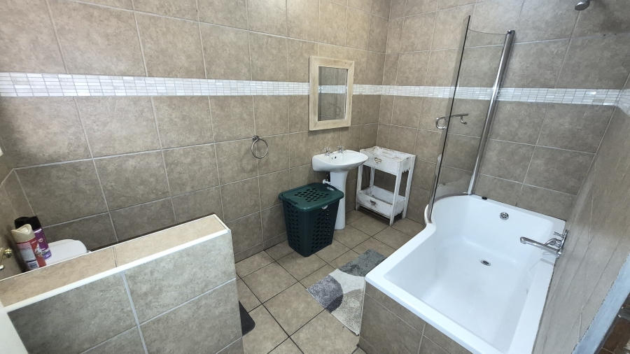 4 Bedroom Property for Sale in Die Heuwel Mpumalanga