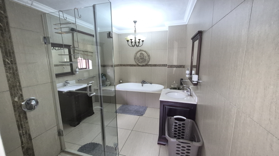 4 Bedroom Property for Sale in Die Heuwel Mpumalanga