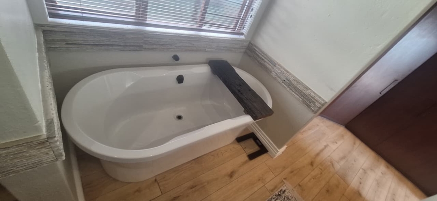 To Let 3 Bedroom Property for Rent in Sonheuwel Ext 1 Mpumalanga