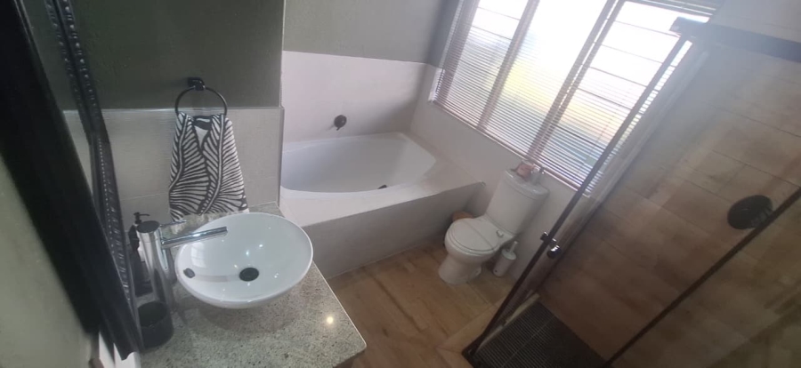 To Let 3 Bedroom Property for Rent in Sonheuwel Ext 1 Mpumalanga