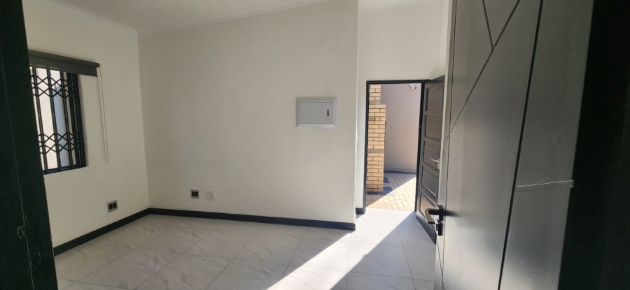 To Let Commercial Property for Rent in Nelspruit Mpumalanga