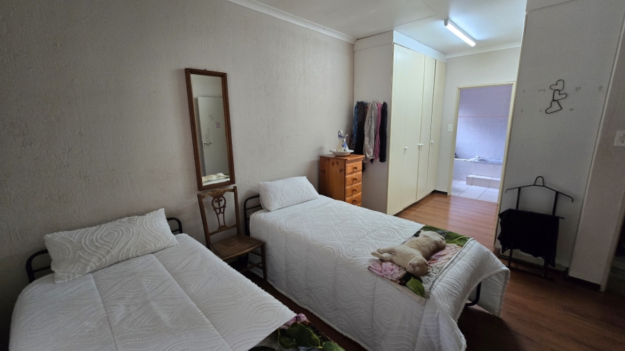 To Let 3 Bedroom Property for Rent in Colts Hill Mpumalanga