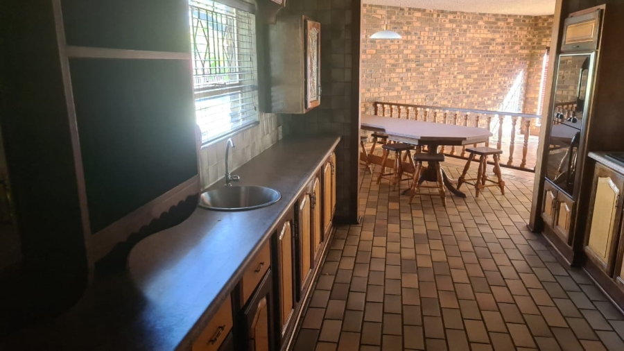 4 Bedroom Property for Sale in Kromdraai AH Mpumalanga