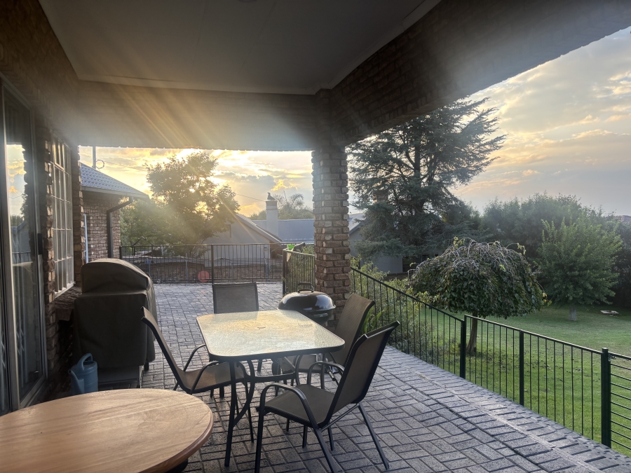 4 Bedroom Property for Sale in Reyno Ridge Mpumalanga