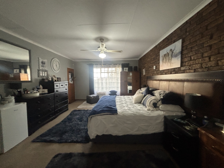 4 Bedroom Property for Sale in Reyno Ridge Mpumalanga