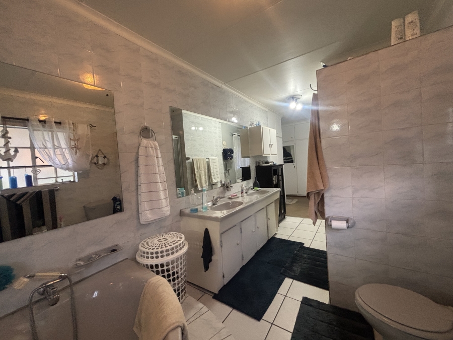 4 Bedroom Property for Sale in Reyno Ridge Mpumalanga