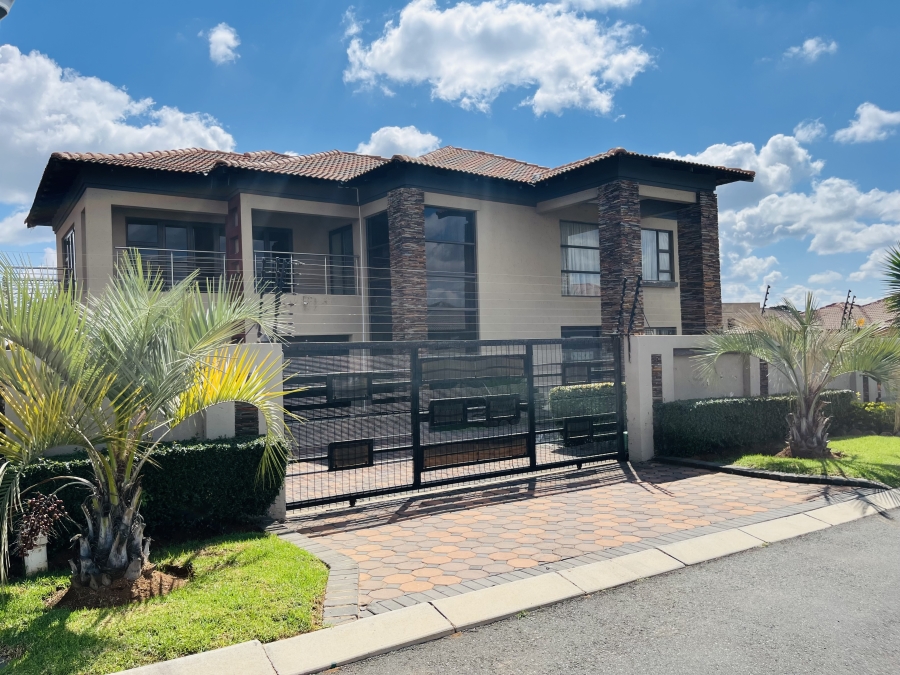 5 Bedroom Property for Sale in Aerorand Mpumalanga