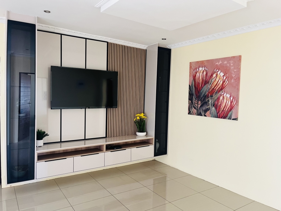 5 Bedroom Property for Sale in Aerorand Mpumalanga