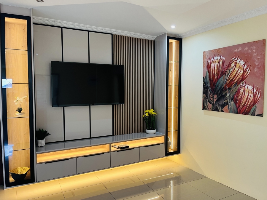 5 Bedroom Property for Sale in Aerorand Mpumalanga