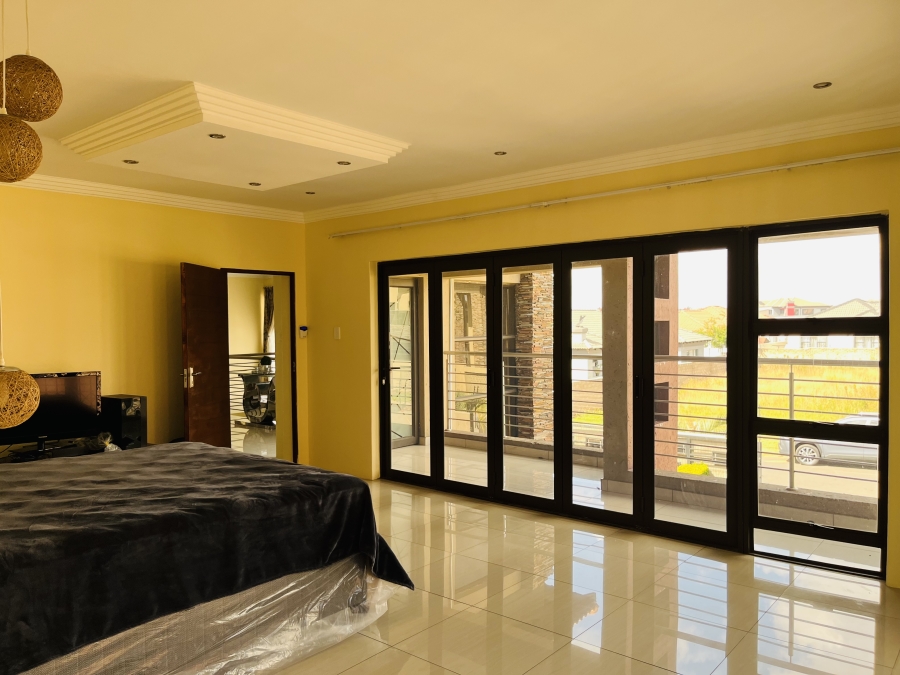 5 Bedroom Property for Sale in Aerorand Mpumalanga