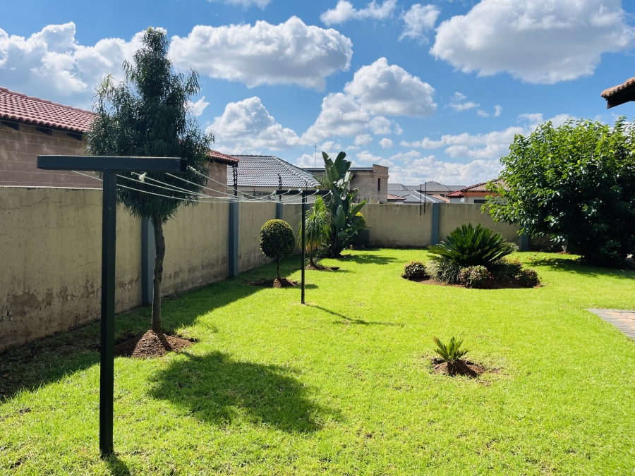 5 Bedroom Property for Sale in Aerorand Mpumalanga
