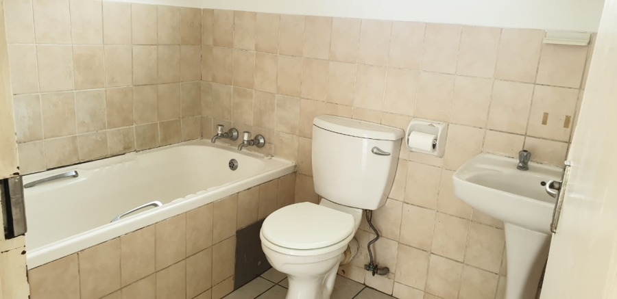 To Let 2 Bedroom Property for Rent in West Acres Mpumalanga