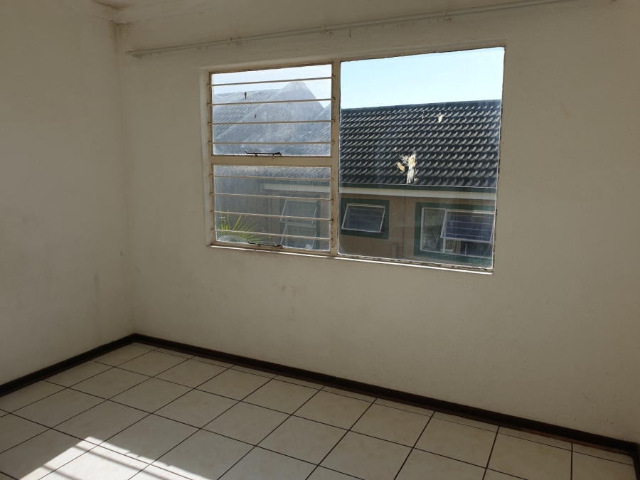 To Let 2 Bedroom Property for Rent in West Acres Mpumalanga