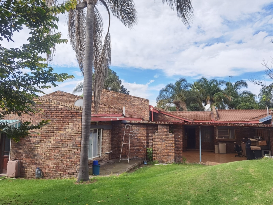 9 Bedroom Property for Sale in Die Heuwel Mpumalanga