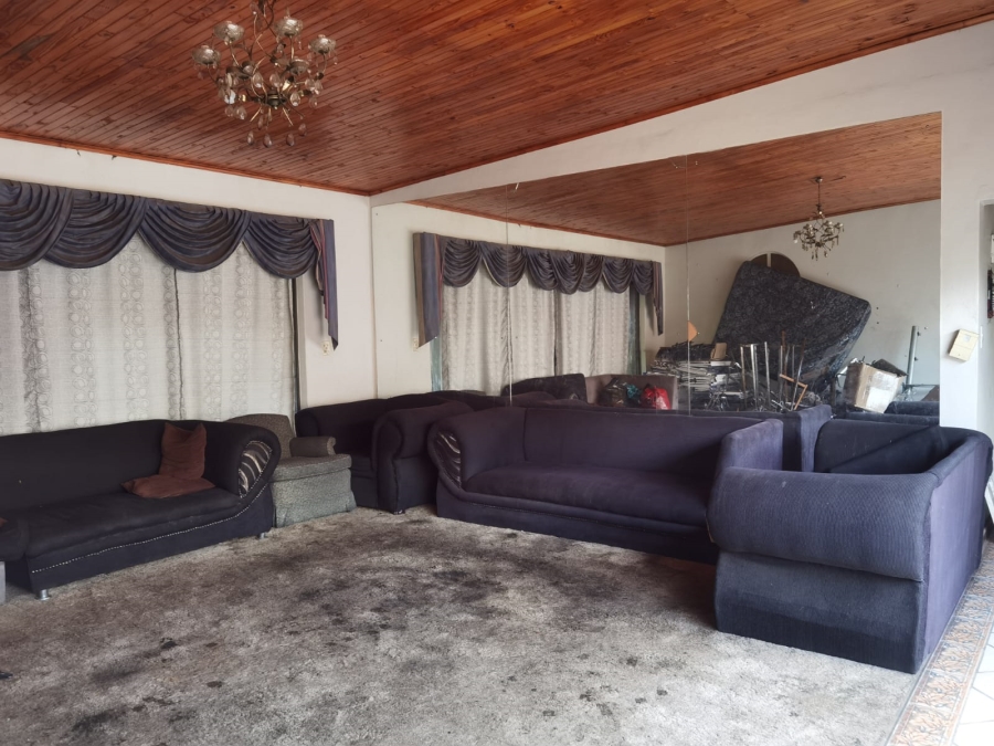 9 Bedroom Property for Sale in Die Heuwel Mpumalanga