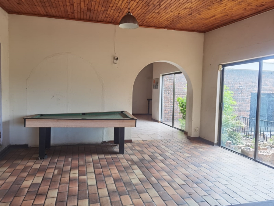 9 Bedroom Property for Sale in Die Heuwel Mpumalanga