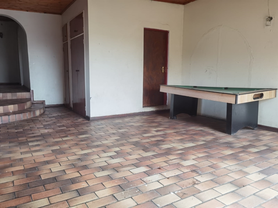 9 Bedroom Property for Sale in Die Heuwel Mpumalanga