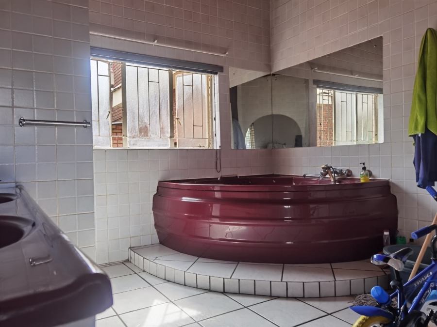 9 Bedroom Property for Sale in Die Heuwel Mpumalanga