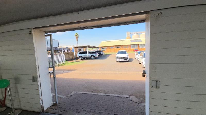 To Let Commercial Property for Rent in Middelburg Central Mpumalanga