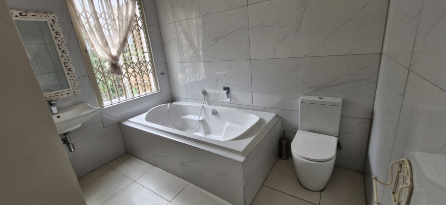 To Let 5 Bedroom Property for Rent in Steiltes Mpumalanga