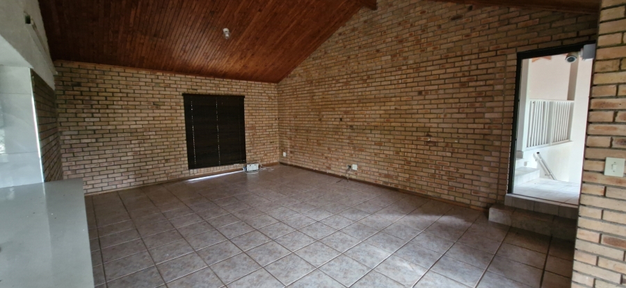 To Let 5 Bedroom Property for Rent in Steiltes Mpumalanga