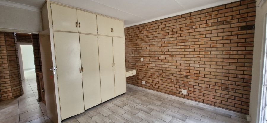 To Let 5 Bedroom Property for Rent in Steiltes Mpumalanga