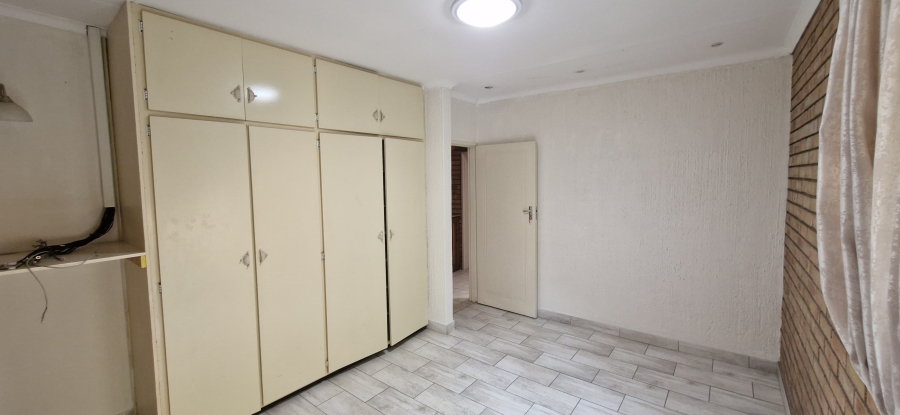 To Let 5 Bedroom Property for Rent in Steiltes Mpumalanga