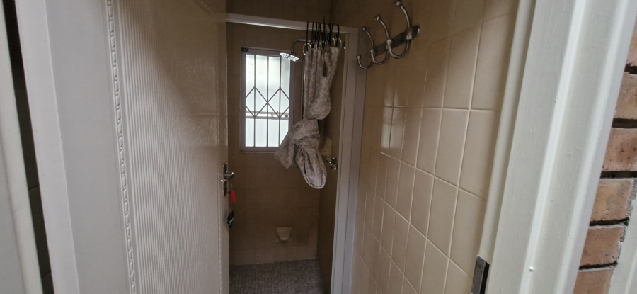 To Let 5 Bedroom Property for Rent in Steiltes Mpumalanga