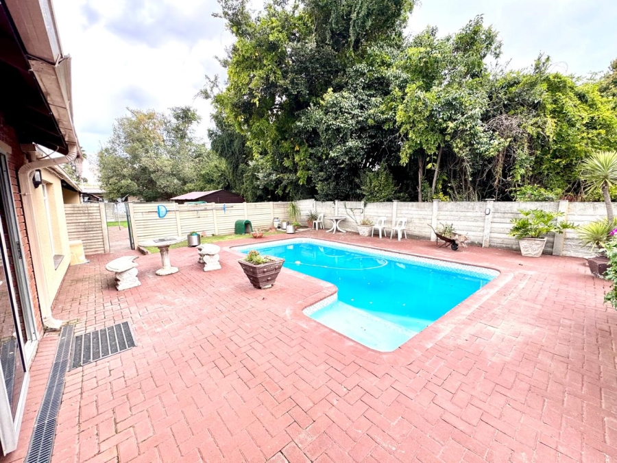 4 Bedroom Property for Sale in Secunda Mpumalanga