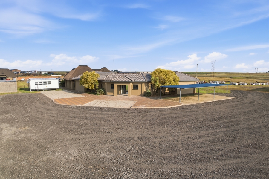 To Let Commercial Property for Rent in Secunda Mpumalanga