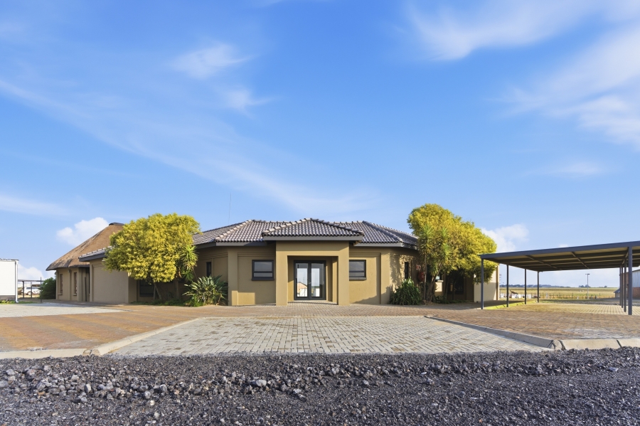 To Let Commercial Property for Rent in Secunda Mpumalanga