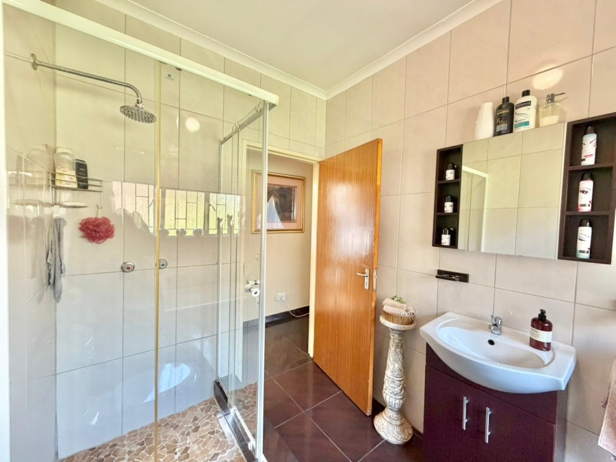 To Let 3 Bedroom Property for Rent in West Acres Mpumalanga