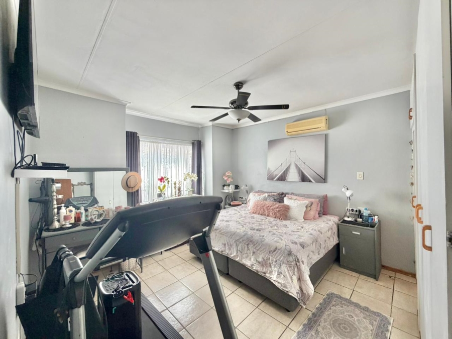 To Let 3 Bedroom Property for Rent in West Acres Mpumalanga