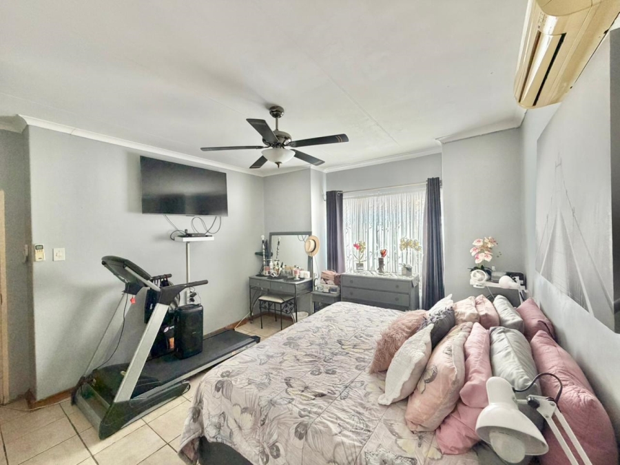 To Let 3 Bedroom Property for Rent in West Acres Mpumalanga