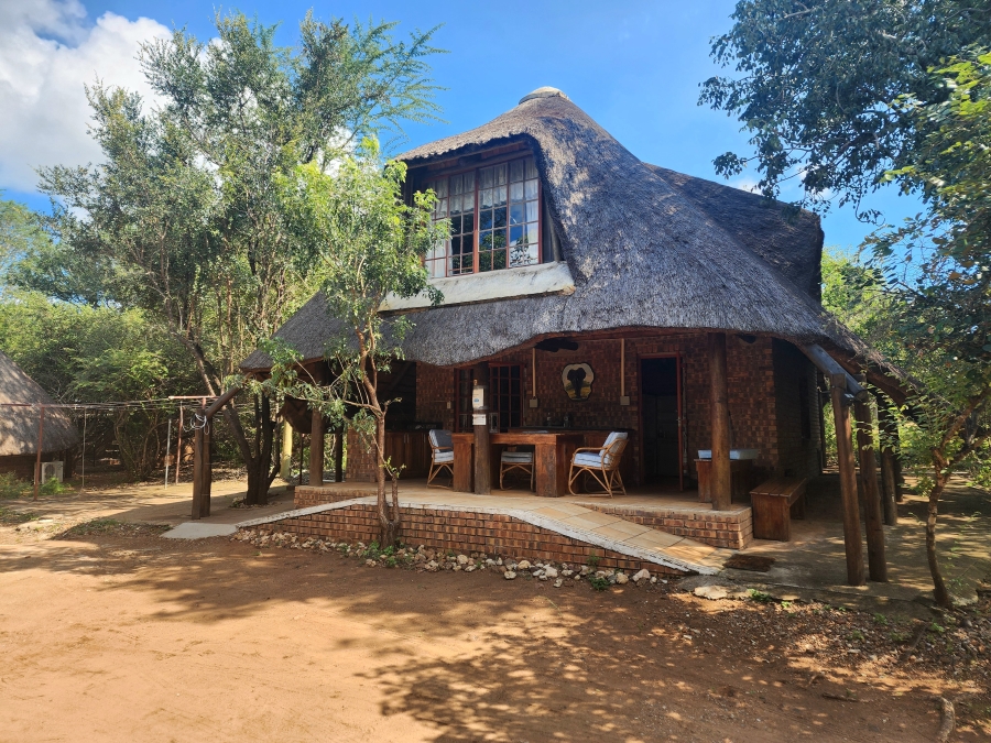 2 Bedroom Property for Sale in Marloth Park Mpumalanga