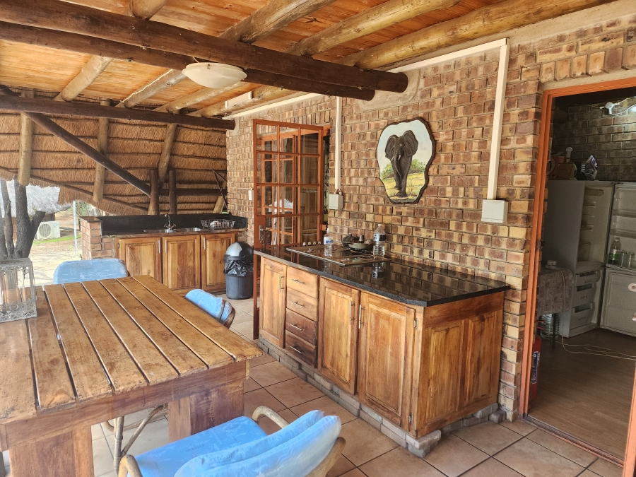 2 Bedroom Property for Sale in Marloth Park Mpumalanga